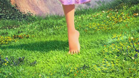 Rapunzel Feet - 2560x1440 Wallpaper - teahub.io