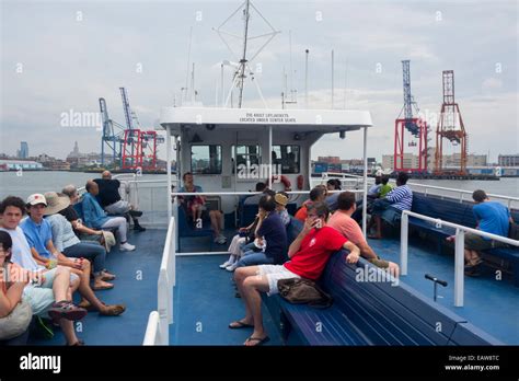 Governors island ferry hi-res stock photography and images - Alamy