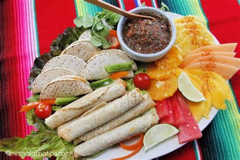 Easy Mexican Platter • Mama Latina Tips