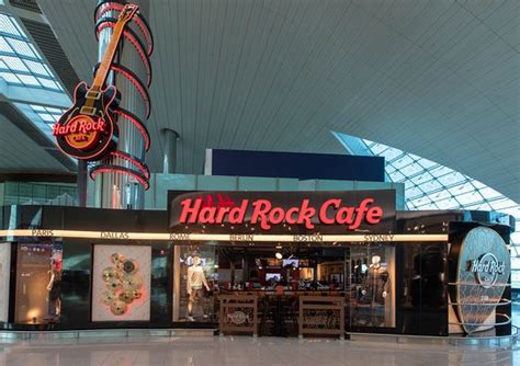 Great bar, great drinks, great barmen - Hard Rock Cafe, Dubai Traveller Reviews - Tripadvisor