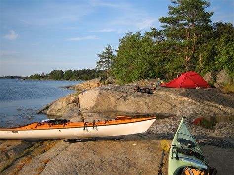 Kayak Camping 101: A Guide To Camping In Your Canoe Or Kayak | HobbyKraze