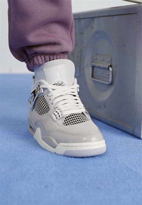 Jordan AIR JORDAN 4 RETRO - High-top trainers - light iron ore/sail ...