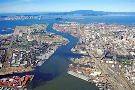 File:Oakland California aerial view.jpg