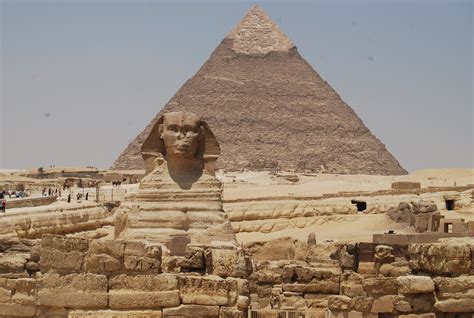 Pyramid of Khafre - Most Famous Places