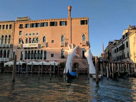 Getting Around Venice- Vaporetto Tips & Tricks