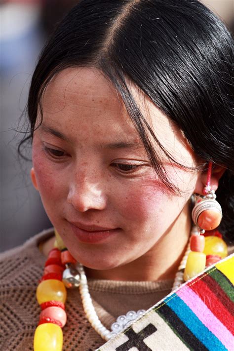 Tibetan girls Face Drawing Reference, Human Poses Reference, Body Reference, Anatomy Reference ...