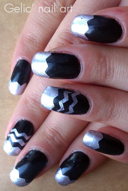 Zig Zag Nail Art in Black and Silver