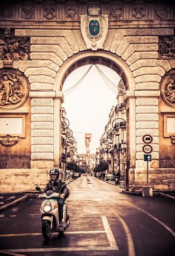 Arc de Triomphe | Urban exploration in photography is a pass… | Flickr