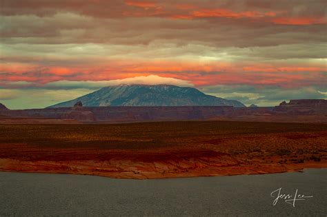 Navajo Sunset | Navajo Reservation, Arizona | USA | Photos by Jess Lee