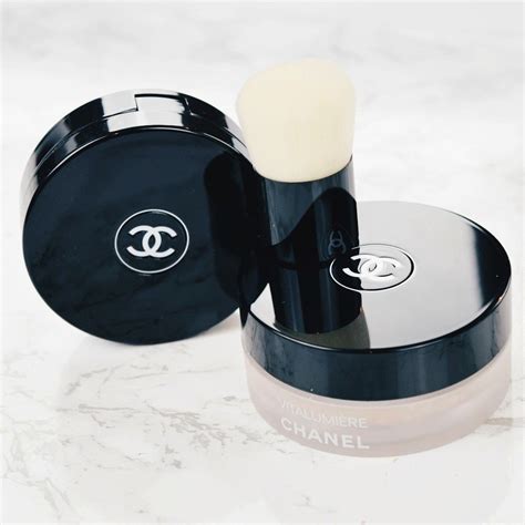 Chanel setting powder and foundation 😊 Makeup Products, Beauty Products ...