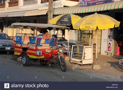 Motorcycle Rickshaw High Resolution Stock Photography and Images - Alamy