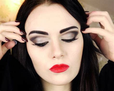 MORTICIA ADDAMS MAKEUP AND COSTUME FOR HALLOWEEN | Morticia addams ...