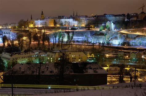 A winter night in Luxembourg City | and a white balance chal… | Flickr