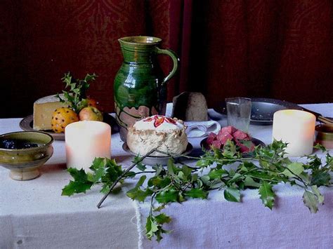 Tudor Christmas c.1560 | Christmas traditions, Medieval recipes, Food ...