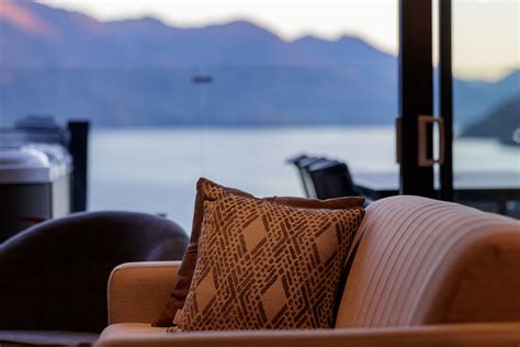 Lakeview Suite | Best Hotel In Queenstown | The Carlin Hotel