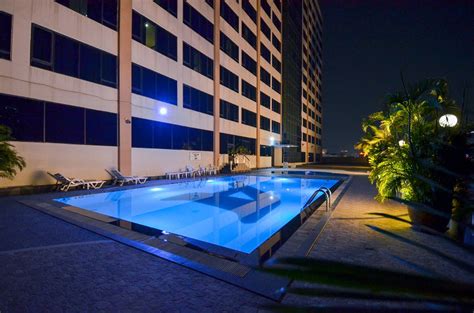 Swimming Pool - Alexander Hotel Bangkok