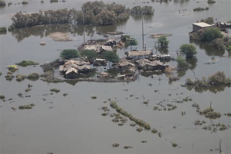 Pakistan Flood Photos | Public Intelligence