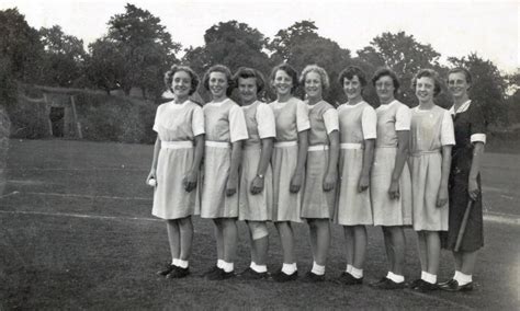 Old School: The Leicestershire pupils' uniforms of decades past ...