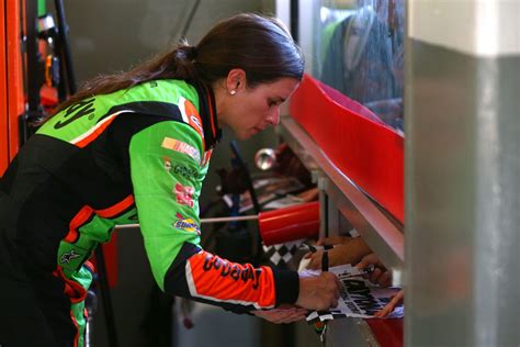 Danica Patrick reunites with longtime sponsor GoDaddy for her final 2 races - SBNation.com