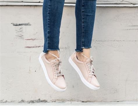 How to wear the it-sneaker color of 2017 – Well+Good | Beige sneakers, Beige shoes outfit ...