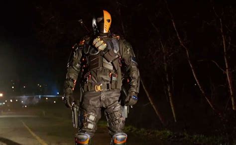 Deathstroke Costume | DIY Guides for Cosplay & Halloween