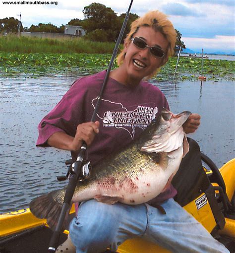 Tied World Record Largemouth Bass from Japan