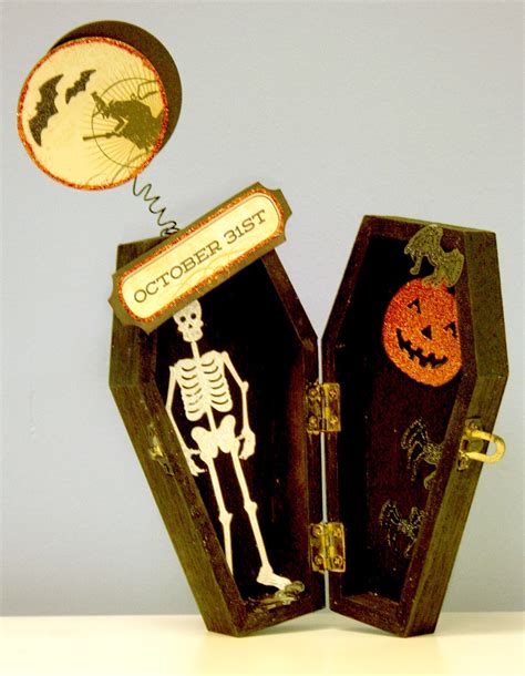 Oh My Crafts Blog: Coffin Box Halloween Decor