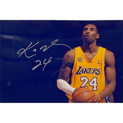 Autograph Signed Kobe Bryant Photo