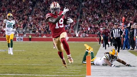 Watch 49ers rookie Deebo Samuel score 42-yard touchdown vs. Packers