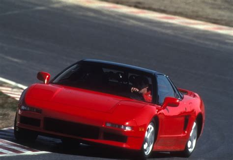 Pensado por Senna, Honda NSX roda suave e pesa no preço; assista - 26 ...