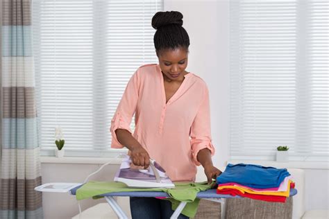 Ironing lessons you must share with your househelp - Mumenough