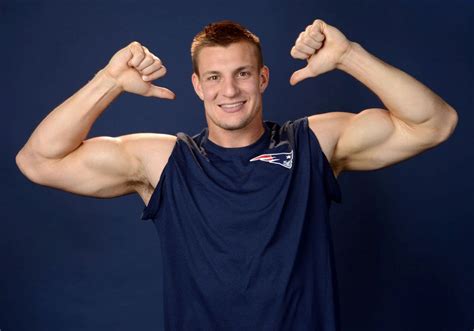 Rob Gronkowski Girlfriend, Wife, Brothers, Net Worth, Injury, Height ...