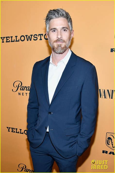 Kevin Costner Joins 'Yellowstone' Cast For Premiere in LA: Photo ...