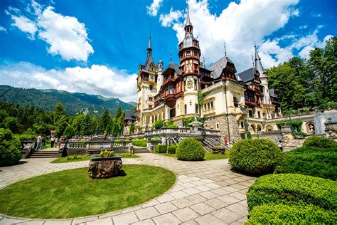 Visiter le Château de Peles en Roumanie : billets, tarifs, horaires