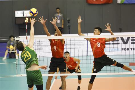 Bóng chuyền nam Việt Nam thua nhưng vẫn đi tiếp ở AVC Challenge Cup ...