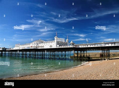 BRIGHTON PIER , UK 2009 Stock Photo - Alamy