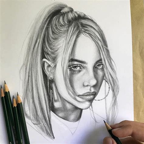 Bellofy on Twitter | Drawing people, Portrait drawing, Pencil portrait