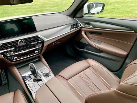 2023 BMW 5-Series: 190 Interior Photos | U.S. News