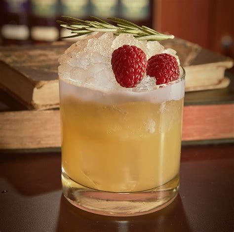 Irish Legend- TownandCountrymag.com Best Irish Whiskey, Whiskey Sour, Scotch Whiskey, Whiskey ...