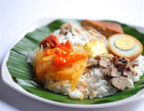 Bunda Iko | Aneka Resep Masakan Nusantara dan Mancanegara: NASI LIWET AYAM