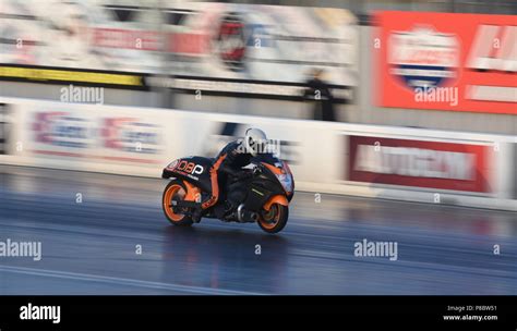 Drag racing at the Santa pod raceway Stock Photo - Alamy