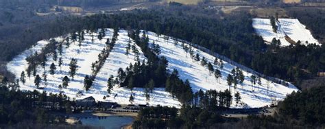 Hit The Slopes At The Nashoba Valley Ski Area - Merrimack Valley Massachusetts