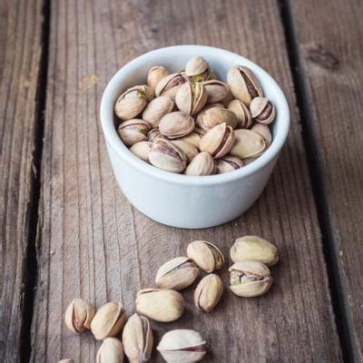 Roasted Pistachios — Nibblers