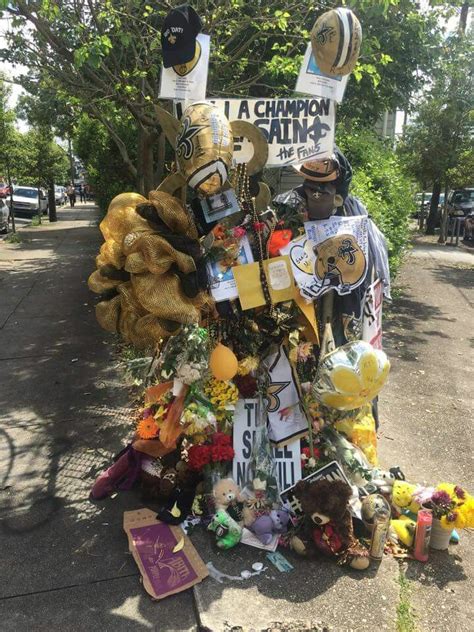 Saints Will Smith Makeshift Memorial | Saints football, New orleans ...