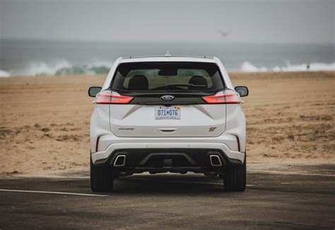 2019 Ford Edge ST: A performance standout - CNET