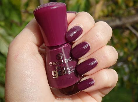 Review: Essence The Gel Nail Polish (52 Amazed by You) - Adjusting Beauty