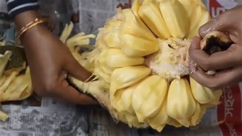 Way to open a Jackfruit || Easy way to Cut Jackfruit || How to open a ...