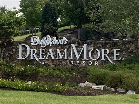 Dollywood's DreamMore Resort | Full Review | Journeys with Jenn