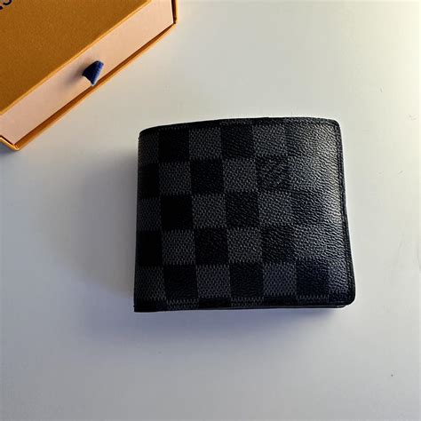 Louis Vuitton Men's Black Wallet-purses | Depop