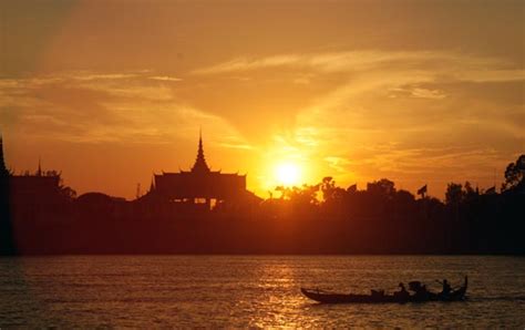 Phnom Penh Sunset River Cruise - Mekong River Sunset